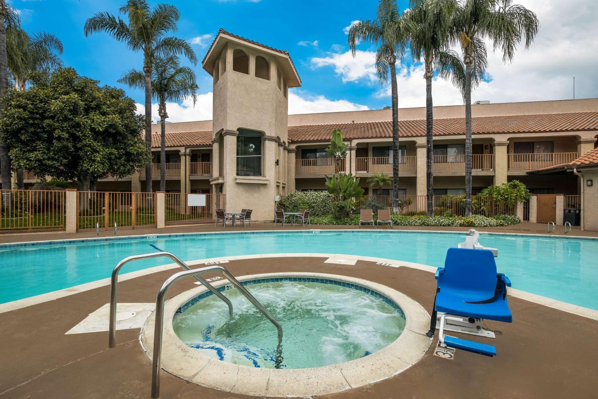 Best Western Diamond Bar Hotel & Suites Exterior photo