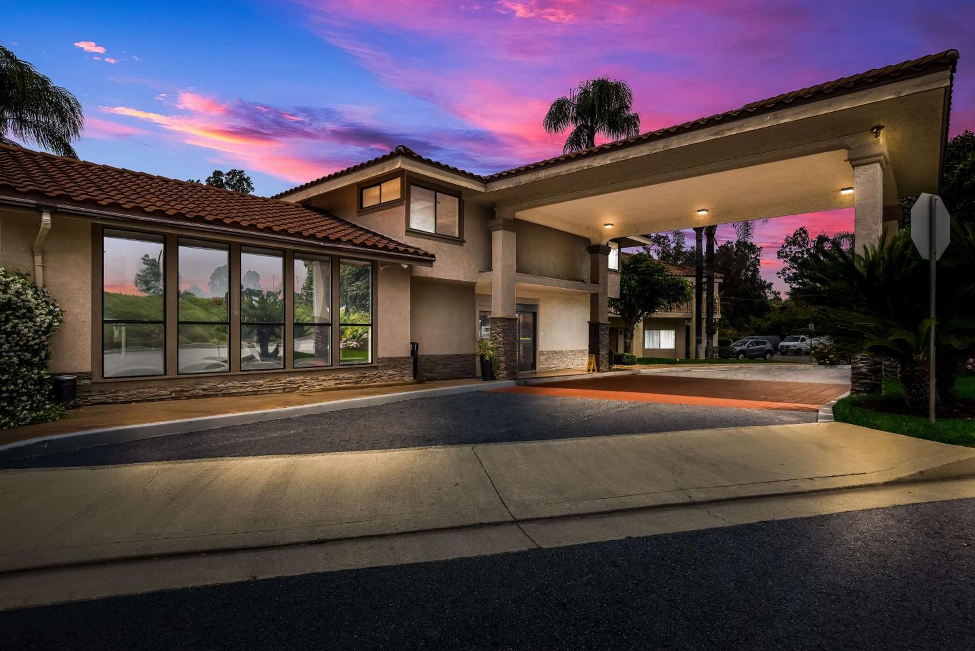 Best Western Diamond Bar Hotel & Suites Exterior photo